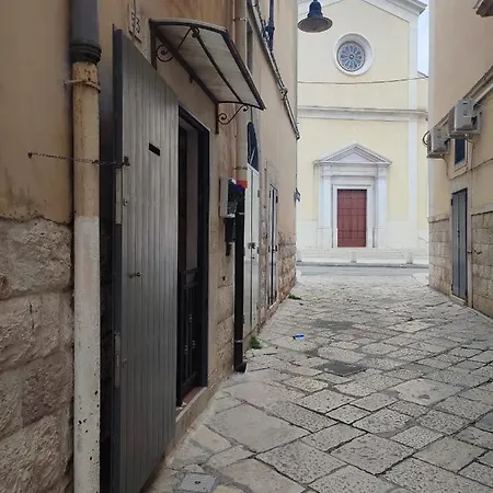 La Casa Nel Vico بيت ضيافة