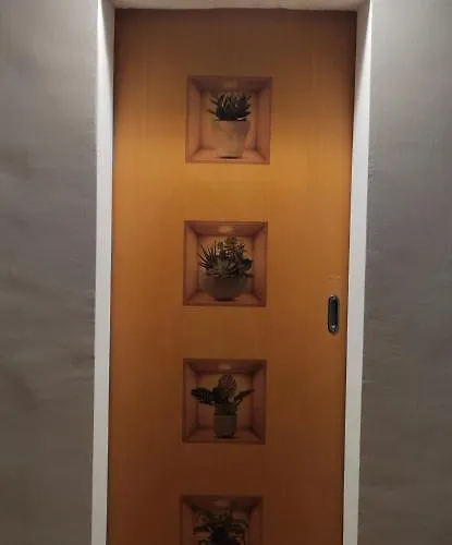 Πανσιόν La Casa Nel Vico 3*