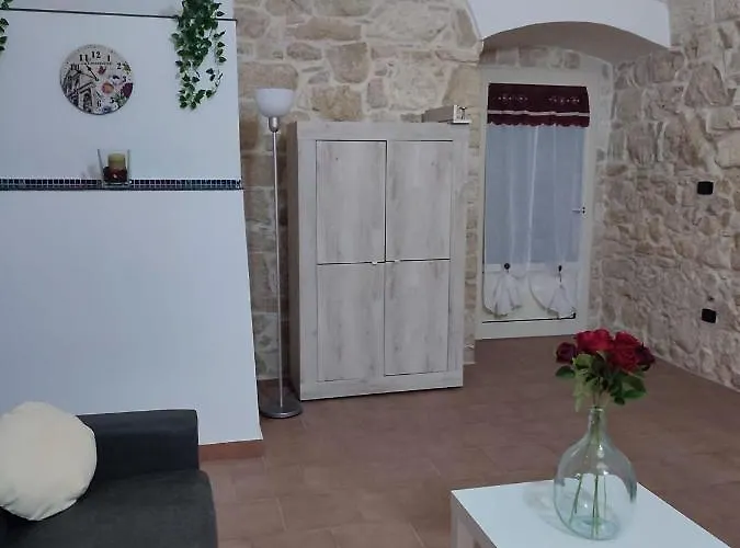 La Casa Nel Vico Πανσιόν 3*